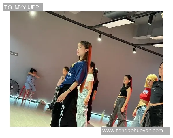 重庆街舞队配合引发热议舞者之间默契与争议的碰撞探讨